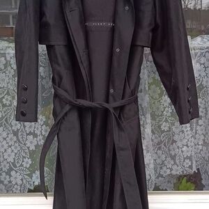 Elegant Black Trench Coat for Women